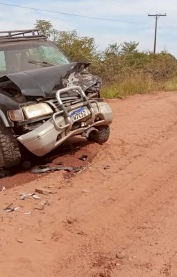 Homem morre após acidente entre dois veículos na MS -345