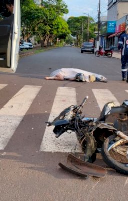 Motorista bate em motocicleta e mata condutora na Avenida Weimar Gonçalves Torres