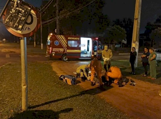 Motociclista fica ferido após atropelar pedestre e bater em poste de radar na MS-134, em Batayporã