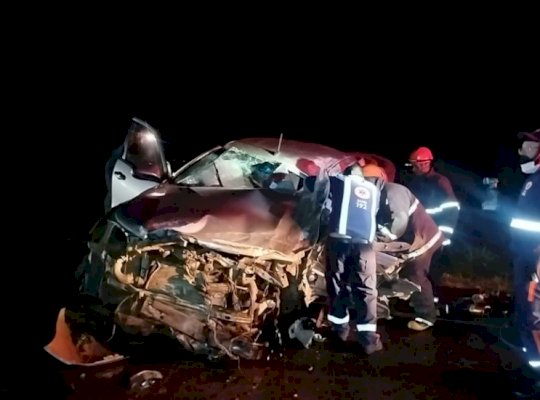 Vereador de Angélica sofre grave acidente fica preso às ferragens após Hilux atingir duas carretas na BR-463