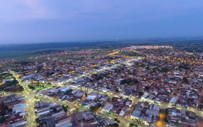 Consumidores dizem que gastarão menos neste Natal, mas valor médio dos gastos será 4,5% maior, aponta Boa Vista