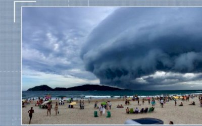 Conhecida como 'shelf cloud', nuvem chama a atenção de turistas e moradores de Florianópolis