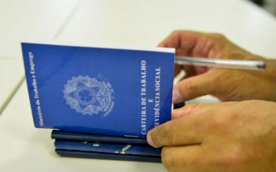 Indicadores de mercado de trabalho apresentam piora em abril