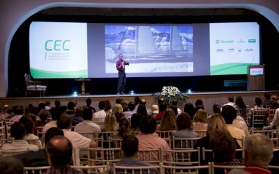 Sicredi Centro-Sul MS promove evento com palestrantes renomados