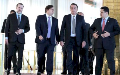 Bolsonaro organiza reunião com governadores, STF e Congresso