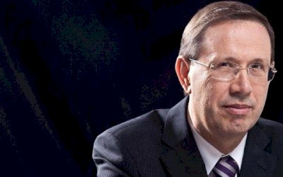 Após polêmica sobre dados da Covid-19, Carlos Wizard deixa o Ministério da Saúde