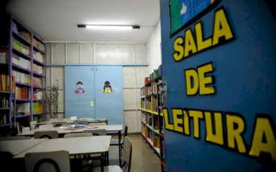 Centrão emplaca mais um nome em fundo do MEC
