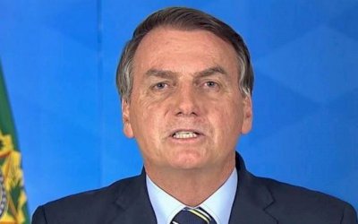 Bolsonaro reconhece ação de governadores para frear contágio da Covid-19