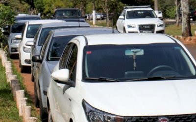 Proprietários de veículos com placas finais 5 e 6 tem até sexta-feira para licenciar
