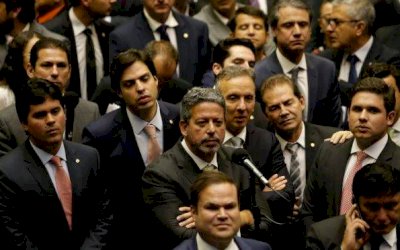 Partidos do Centrão vão comandar quase metade dos municípios do país