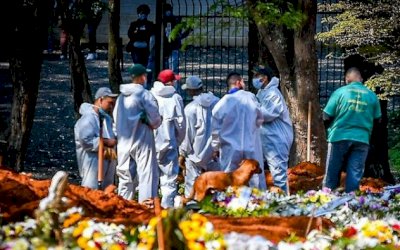 Mortes por covid-19 no Brasil já podem superar 220 mil, diz estudo