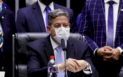 Lira faz festa da vitória para 300 pessoas em meio à pandemia