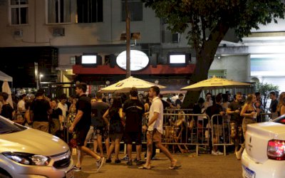 Associação derruba decreto de Paes e amplia horário de funcionamento de bares e restaurantes no Rio