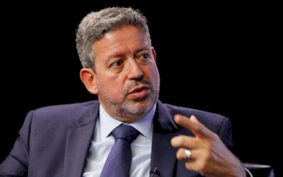 Arthur Lira decide enterrar de vez a proposta de voto impresso