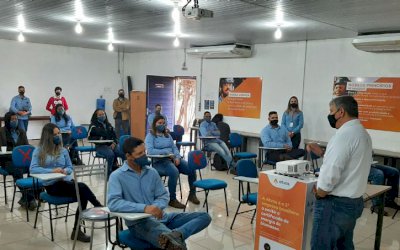 Atvos qualifica jovens para o mercado de trabalho