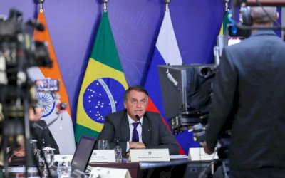 Em reunião do Brics, Bolsonaro diz que parceria com a China é 'essencial para a gestão adequada' da pandemia