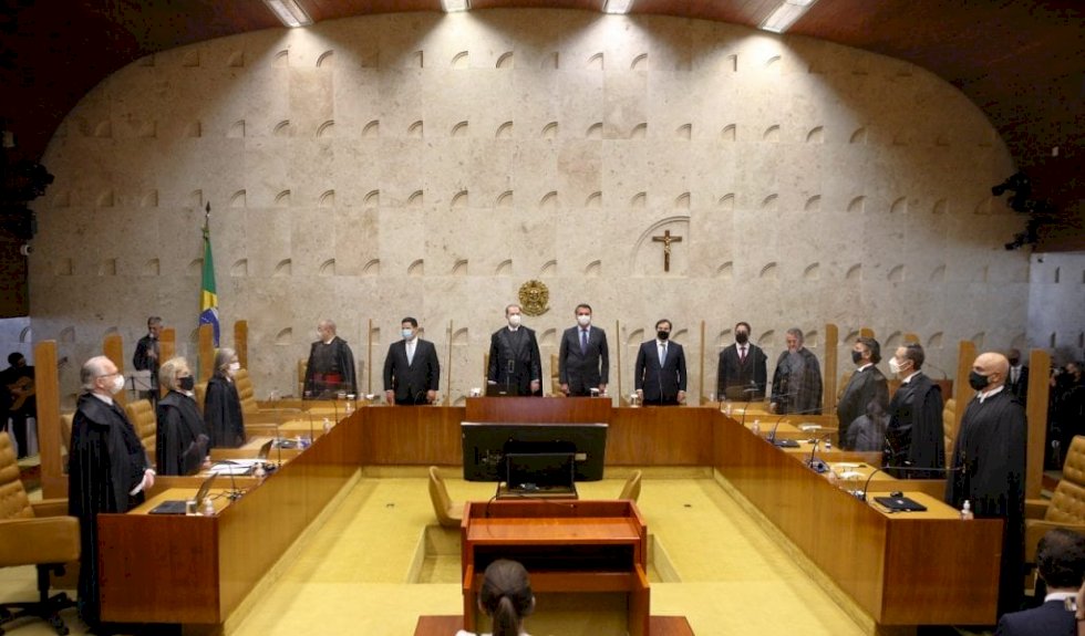 STF rejeita pedido que encurtaria punição de condenados na Ficha Limpa.