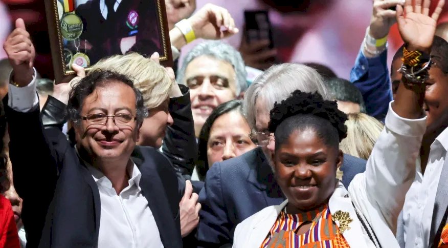 Primeiro presidente de esquerda da Colômbia, Gustavo Petro toma posse hoje