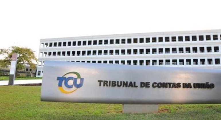 TCU vai entregar quase 7 mil nomes de pessoas com contas irregulares ao TSE