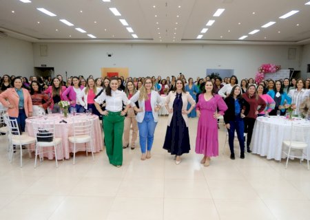 Sicredi realizou encontro'movimento Crescendo Juntas'.