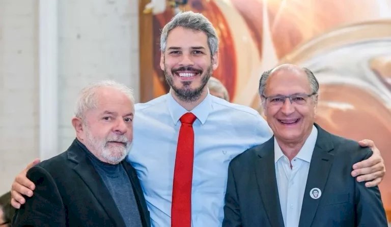 Ivinhemense Tiago Botelho é indicado para direção no FNDE.