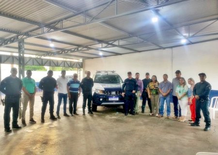 Comandante do 8° BPM participa da entrega da reforma e melhorias do GPM de Novo H. do Sul e entrega da viatura nova
