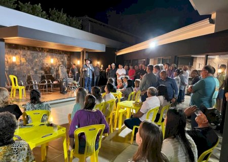 Juliano ferro se reúne comlideranças do partido PSDB para sentir a suaaprovação nessa nova etapa.