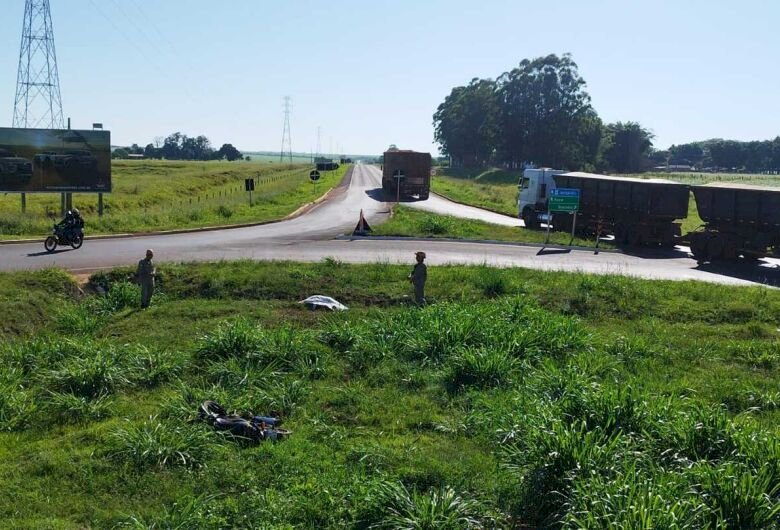 Motociclista é encontrado morto em rotatória de Dourados