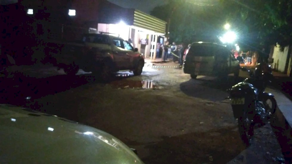 Tráfico e PCC seriam motivo da execução de homem em frente a açougue.