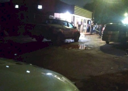 Tráfico e PCC seriam motivo da execução de homem em frente a açougue.