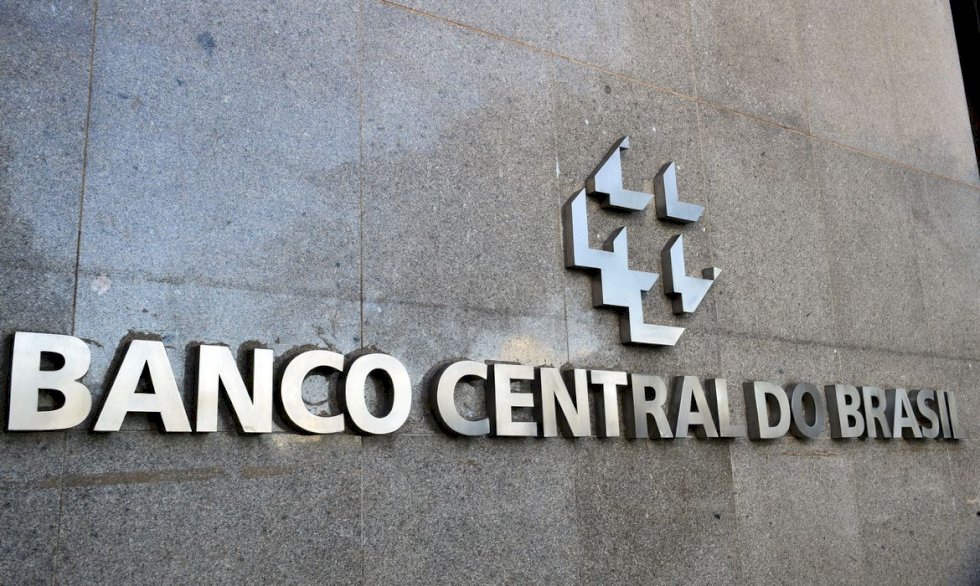 Copom mantém novamente juros básicos da economia em 13,75% ao ano.