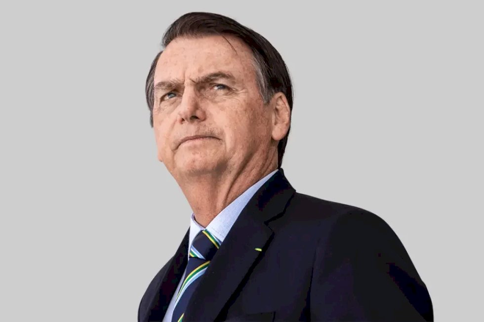 Bolsonaro se afasta de manifestações do MBL e de deputados da direita.