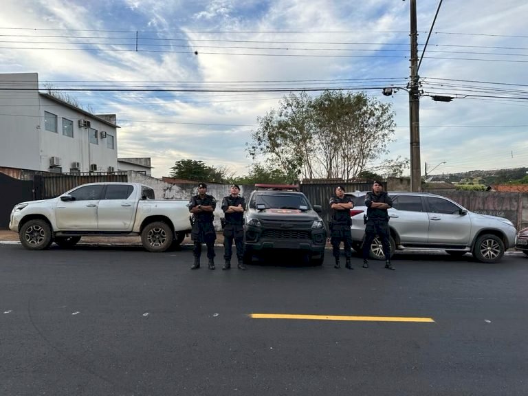 Ação conjunta entre Polícia Militar de Mato Grosso do Sul e Goiás prende autores de roubo e recupera veículos e objetos