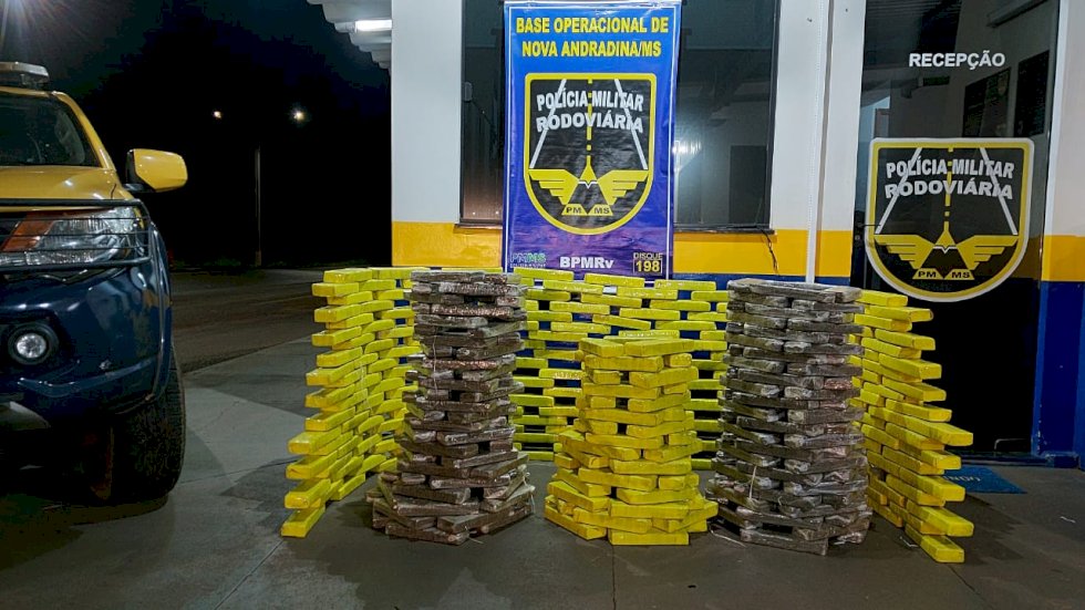 Polícia Militar Rodoviária apreende veículo com carga de maconha em Nova Andradina.