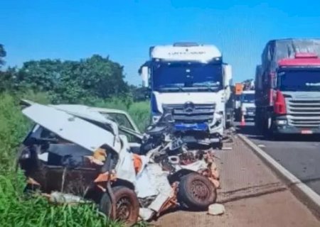 Acidente na BR 158 mata uma mulher.
