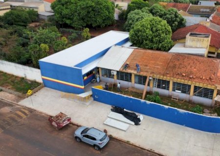 Administração Municipal de Ivinhema iniciou a reforma da escola Orliene Marcon.