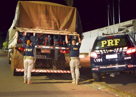 PRF apreende 3,4 toneladas de maconha em Paranaíba.
