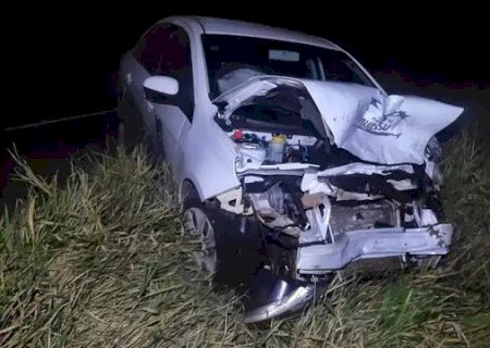 Um morre e três ficam feridos em acidente envolvendo carro da prefeitura de Bataguassu, van e anta na MS-040