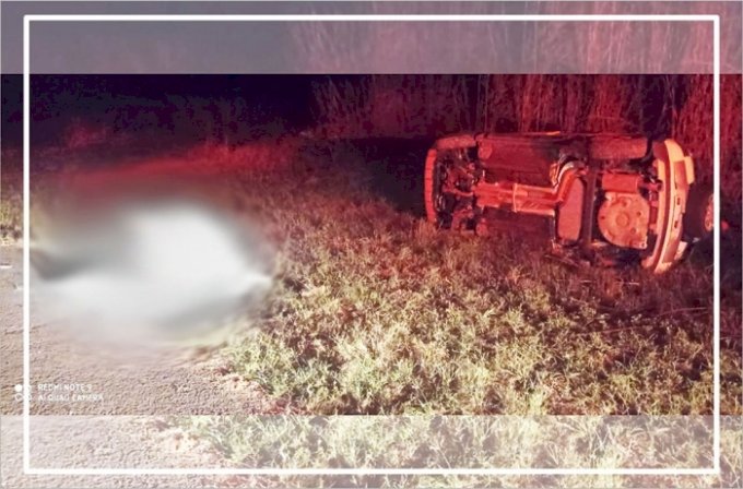 Motorista tenta desviar de animal em rodovia, capota veículo e deixa uma vítima fatal.