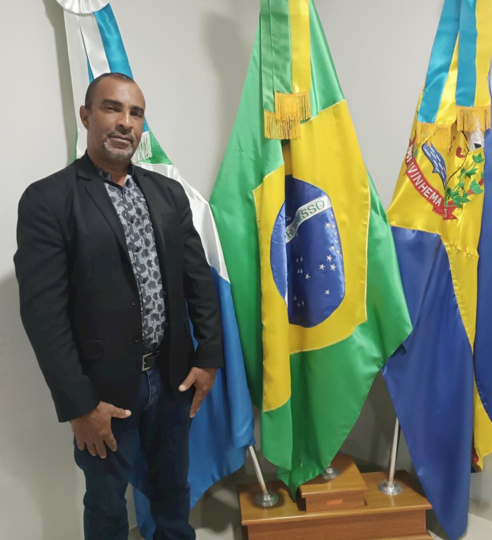 JAIR PEDIU ASFALTO NOS BAIRROS ÁGUA AZUL E TRIGUENÃ, ALÉM DE TERRENO PARA CASA DE APOIO DIVINA MISERICÓRDIA