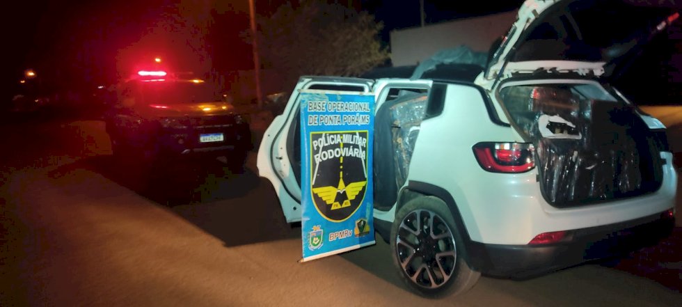 Homem é preso com mais de uma tonelada de maconha.