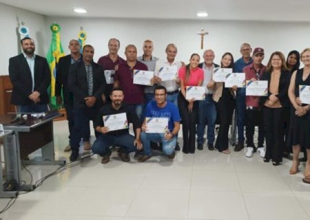 CÂMARA MUNICIPAL REALIZA HOMENAGEM A PROFISSIONAIS DE COMUNICAÇÃO EM COMEMORAÇÃO AO DIA DA IMPRENSA.