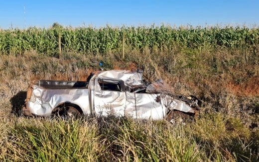 Caminhonete capota e mata estudante de medicina na fronteira com o Paraguai