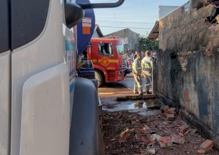 Ivinhema - Residência pega fogo e família é salva por funcionário da empresa GTX.