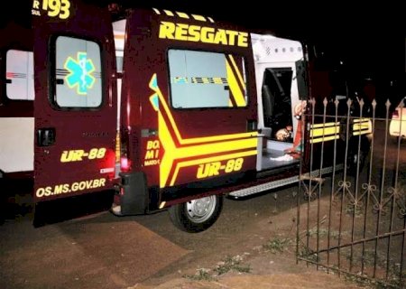Ivinhema - Acidente entre moto e carro deixa uma vítima com fratura exposta.