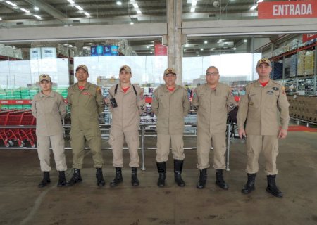 Bombeiros de Ivinhema faz visita técnica a Atacadista e reforça medidas de prevenção a incêndios.