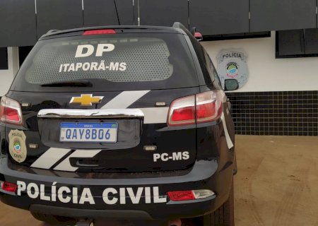 Vizinhos encontraram adolescente e homem mortos a tiros em sítio em cidade no MS.