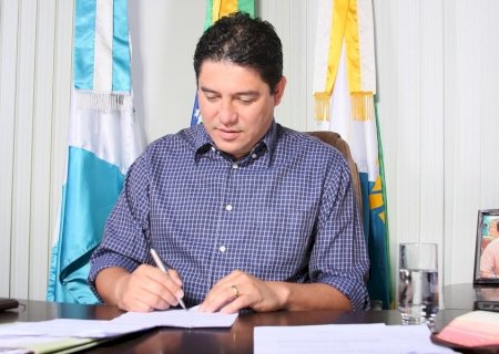 Ex-prefeito de Maracaju é condenado por emitir cheques sem fundos de R$ 2,2 milhões