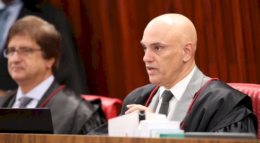 Moraes convida especialistas e “hackers do bem” a testar segurança das urnas