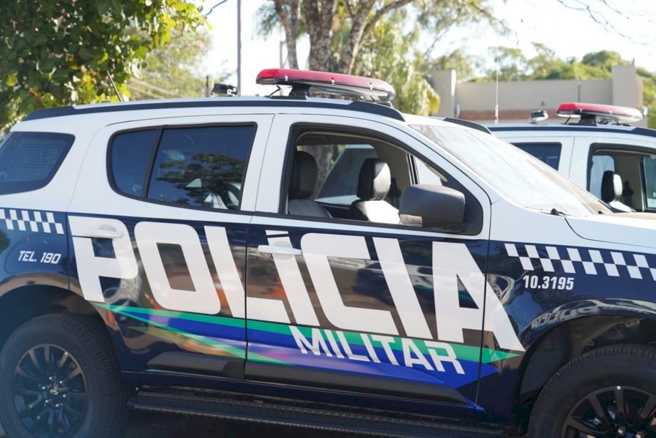 Ivinhema - Polícia Militar conduz para a delegacia quatro pessoas por violência doméstica